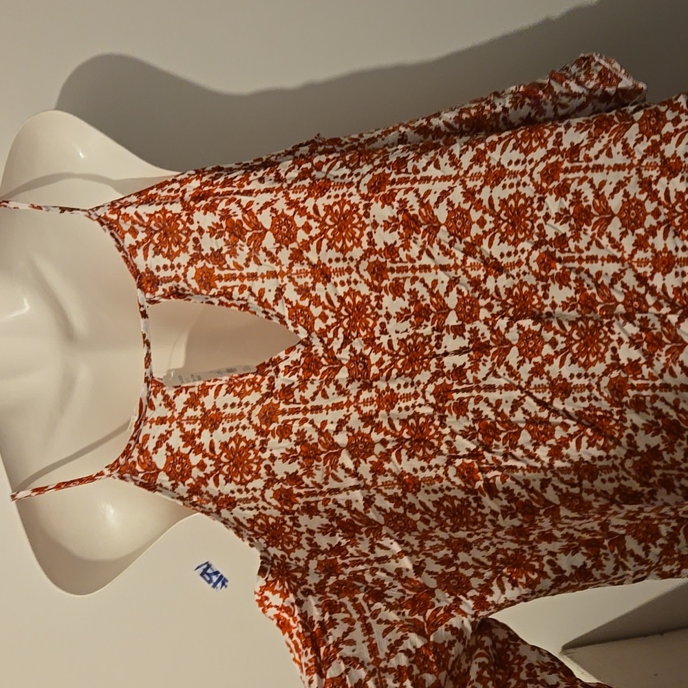 NWT Weekend by Suzanne Betro Boho Cold Shoulder Top in Red and White - Picture 4 of 7
